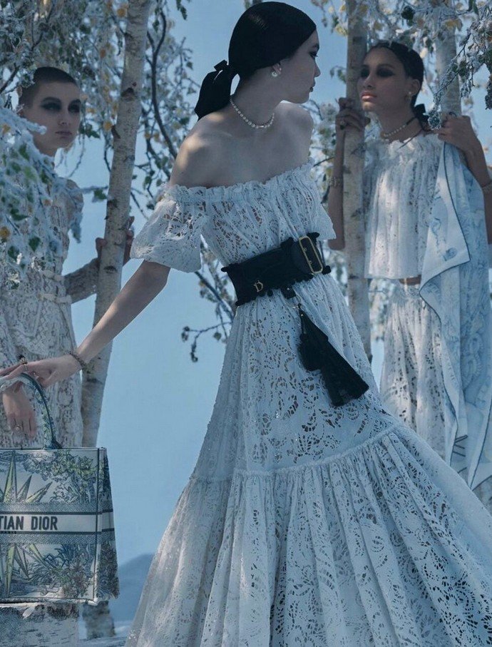Русские мотивы в новой коллекции Dior и при чём тут Наталья Водянова: Французский бренд сделал тонкие намёки