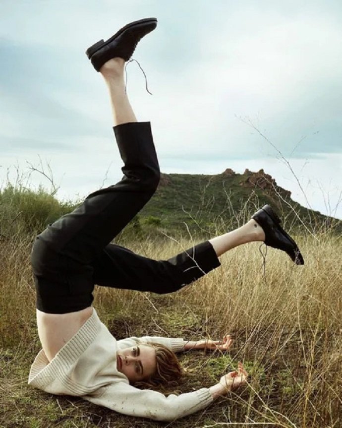 Кара Делевинь стала лицом журнала Vogue и рассказала о борьбе с зависимостями. Топ-10 звезд, боровшихся с алкоголизмом и наркоманией