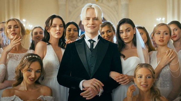 Кадры со свадьбы певца SHAMANA оказались фрагментами его нового клипа на песню о любви