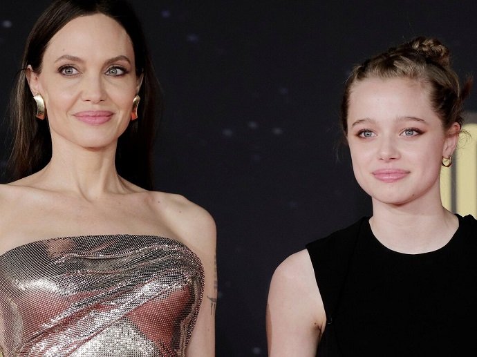 17-летняя дочь Анджелины Джоли и Брэда Питта опять сменила имидж