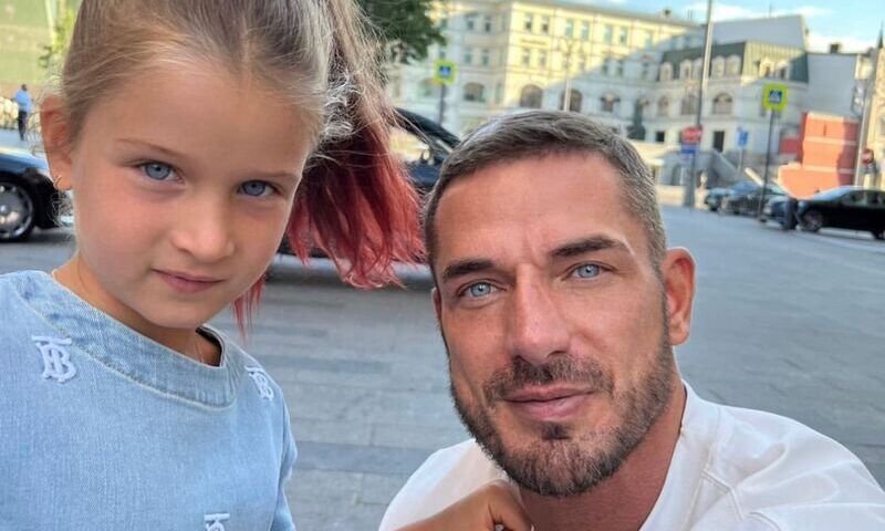 Курбан Омаров отреагировал на решении Ксении Бородиной покрестить их дочь