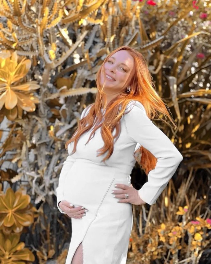 Беременная Линдси Лохан восхитила поклонников честным фото без макияжа и фильтров 