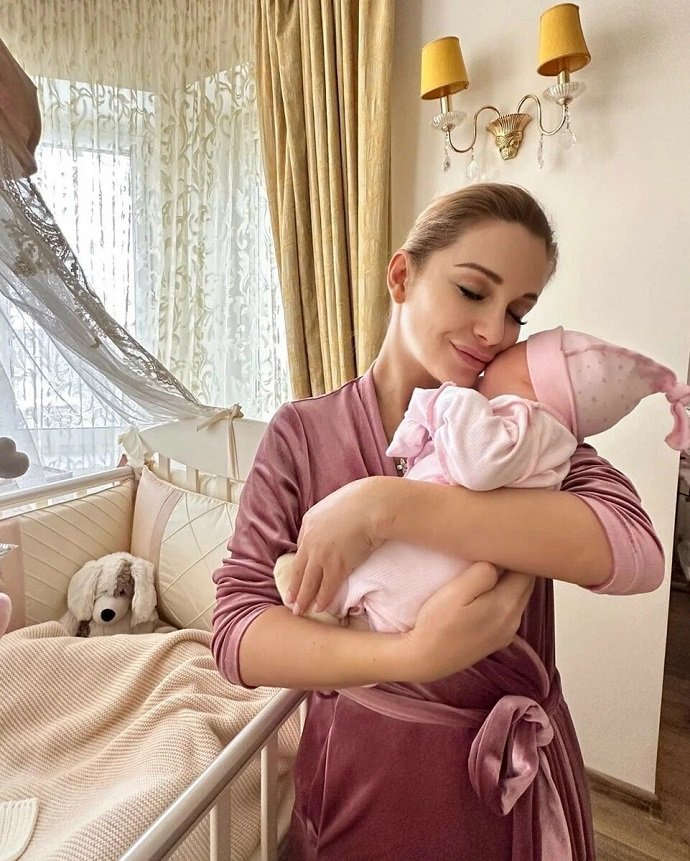 Ольга Орлова призналась, что после родов пока еще не пришла в форму
