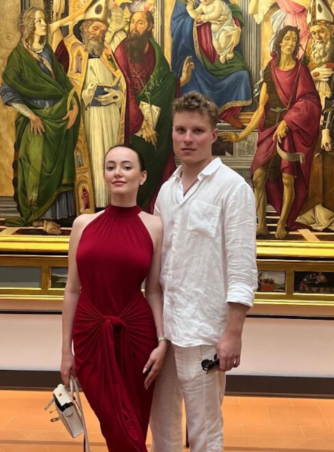 22-летний сын Александра Малинина Фрол сделал предложение новой возлюбленной