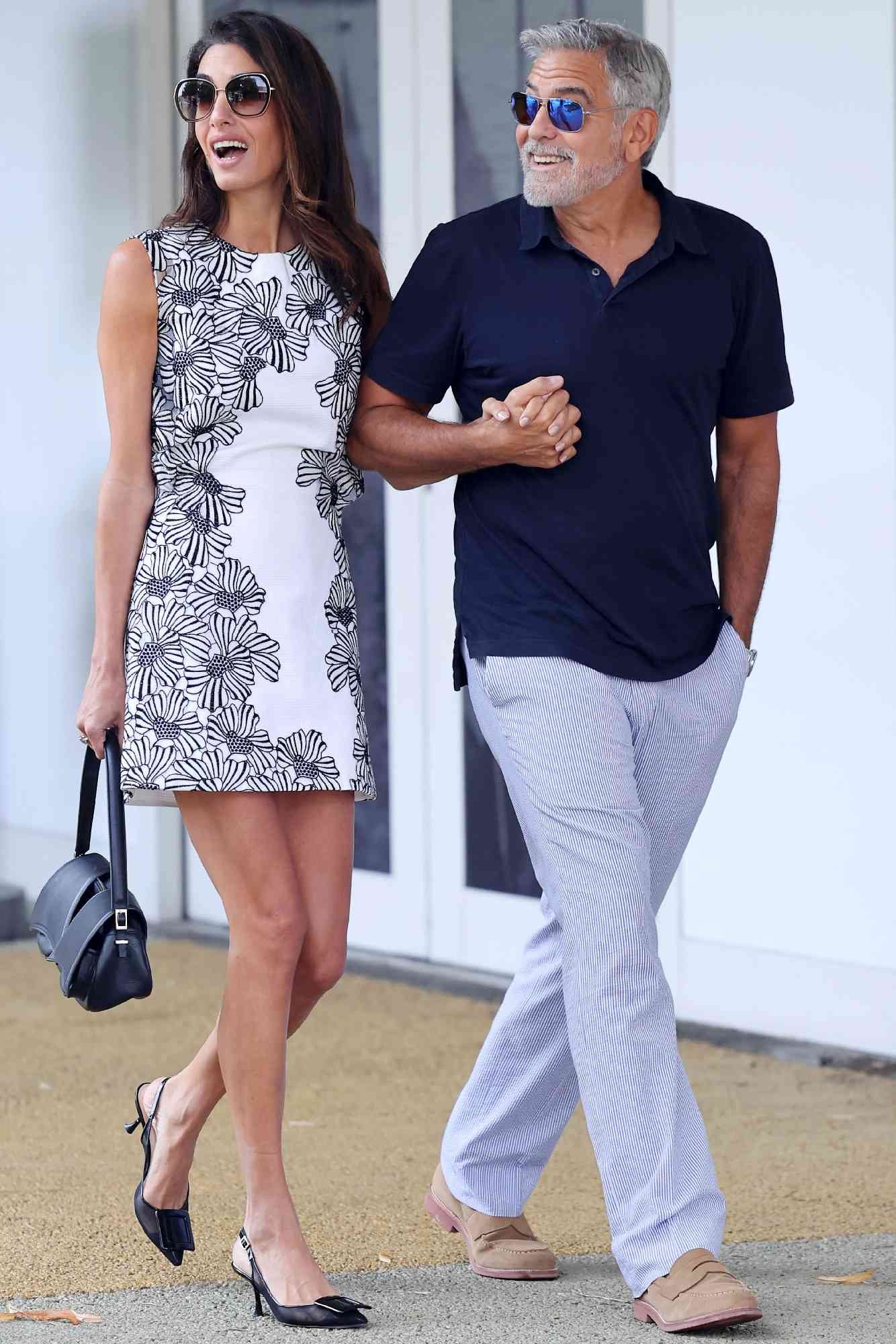 Джордж Клуни с супругой в мини-платье попали в объективы фотографов в Венеции