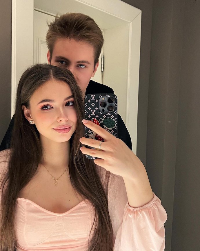 19-летняя звезда «Ворониных» Мария Ильюхина выложила редкие фото с мужем 