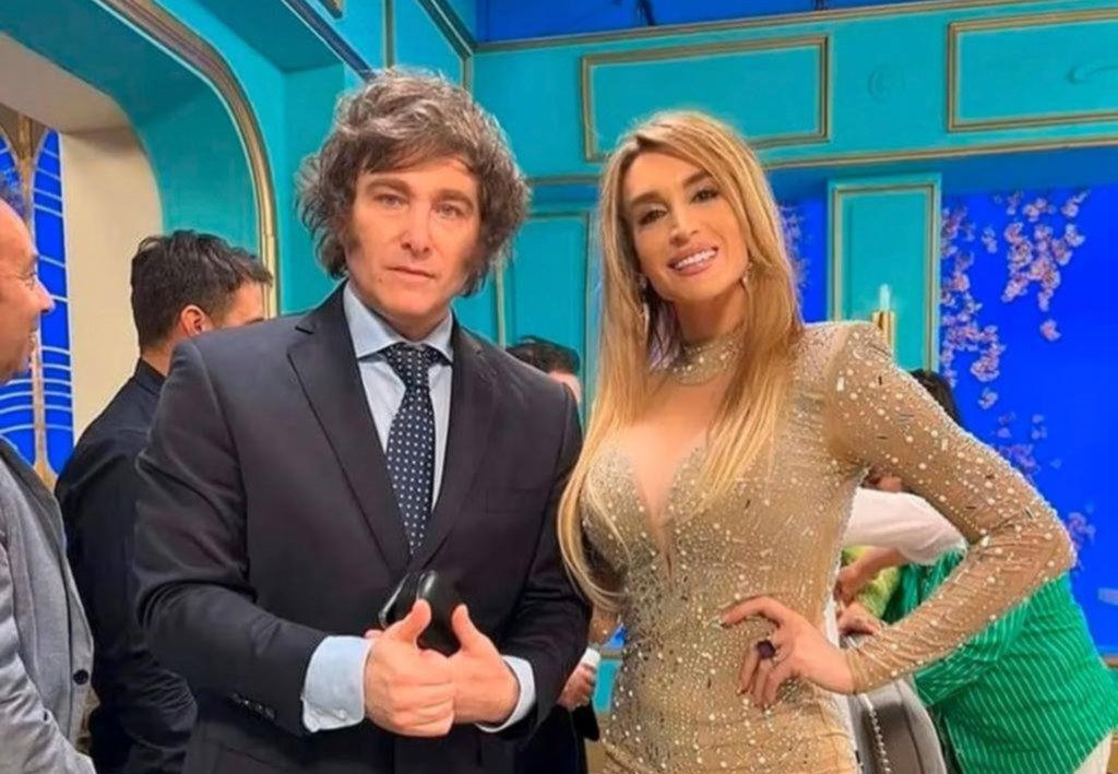Новый Президент Аргентины Хавьер Милей показал свою подружку
