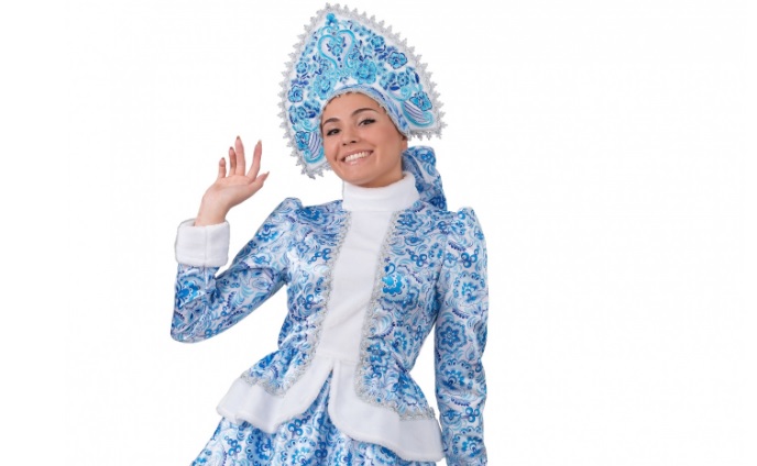 Топ-5 костюмов Снегурочки, которые покупают в 2023 году