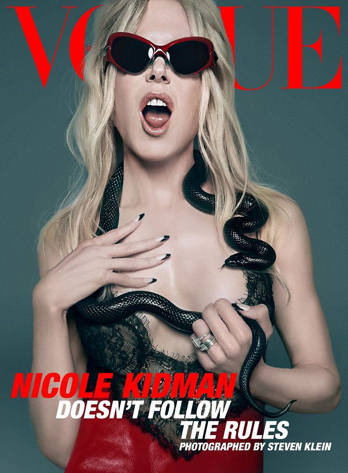56-летняя Николь Кидман снялась в пикантном образе для обложки Vogue
