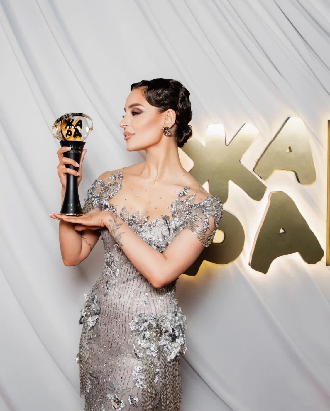 Ани Лорак, Валерия, Юлия Хадарцева и другие звёзды стали гостями на премии Жара Music Awards