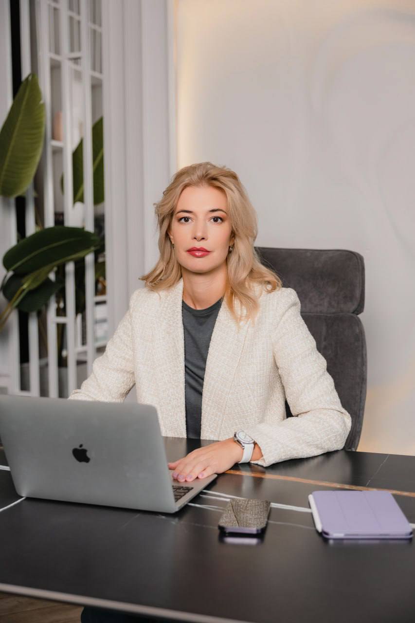 Юлия Коновалова рассказала, как парусный спорт научил её управлять командой и дала 5 важных советов для руководителя Юлия Коновалова рассказала, как парусный спорт научил её управлять командой и дала 5 важных советов для руководителя