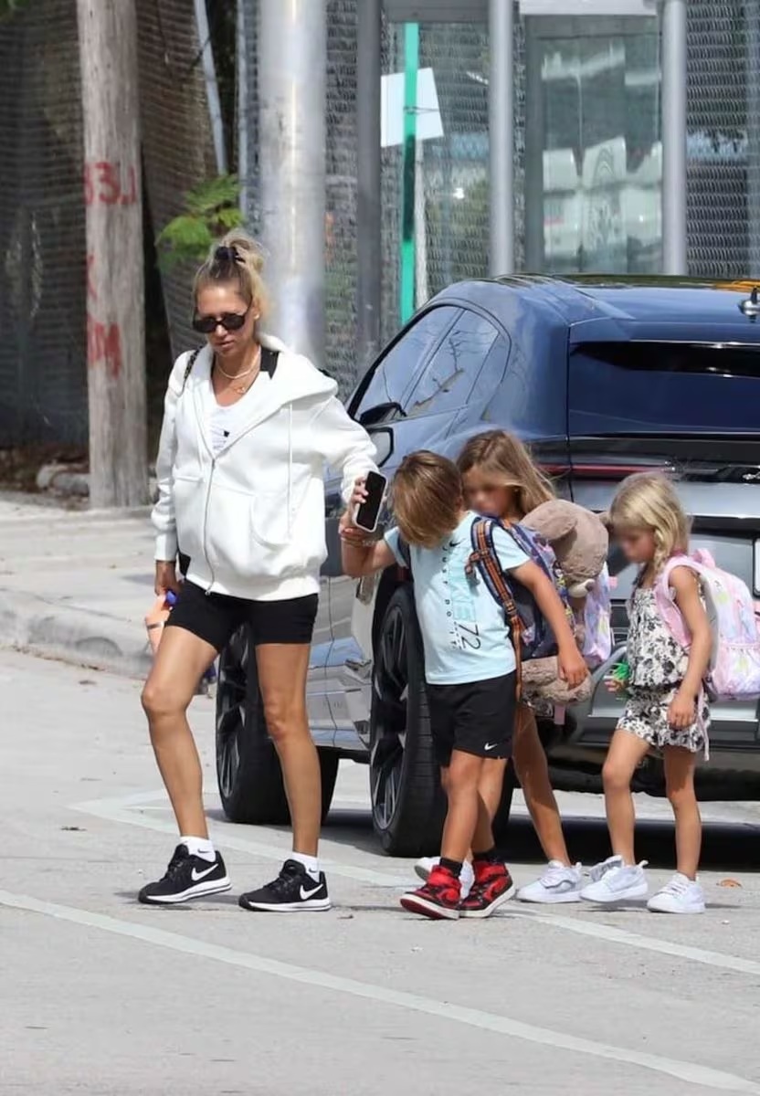 Анна Курникова ждет еще одного ребенка