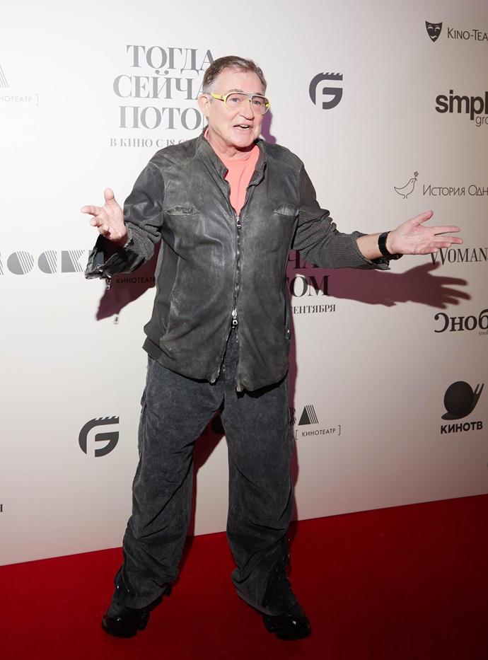 После измены жены похудевший Дмитрий Дибров вернулся к светской жизни После измены жены похудевший Дмитрий Дибров вернулся к светской жизни