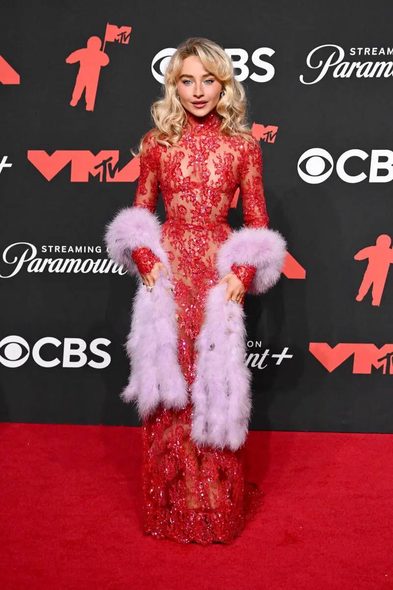 Сабрина Карпентер, Пэрис Хилтон, Доджа Кэт и другие звезды на церемонии вручения премии MTV Video Music Awards 2025