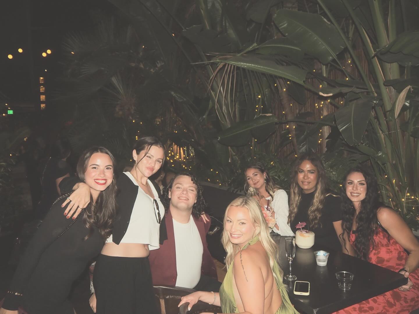 Накануне свадьбы постройневшая Селена Гомес появилась на страницах глянца