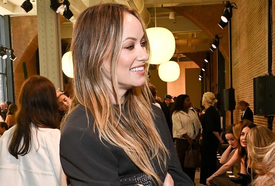 Смелый роман и смелый образ: Оливия Уайлд смогла привлечь к себе внимание по обе стороны океана