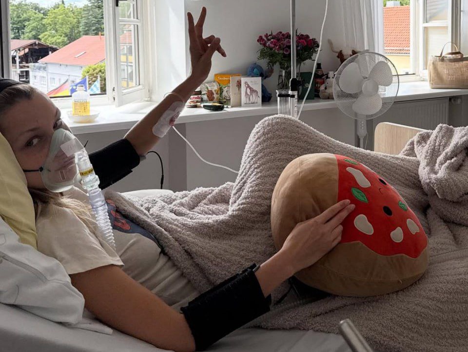 У бедняжки Беллы Хадид снова обострилась ее хроническая болезнь Лайма