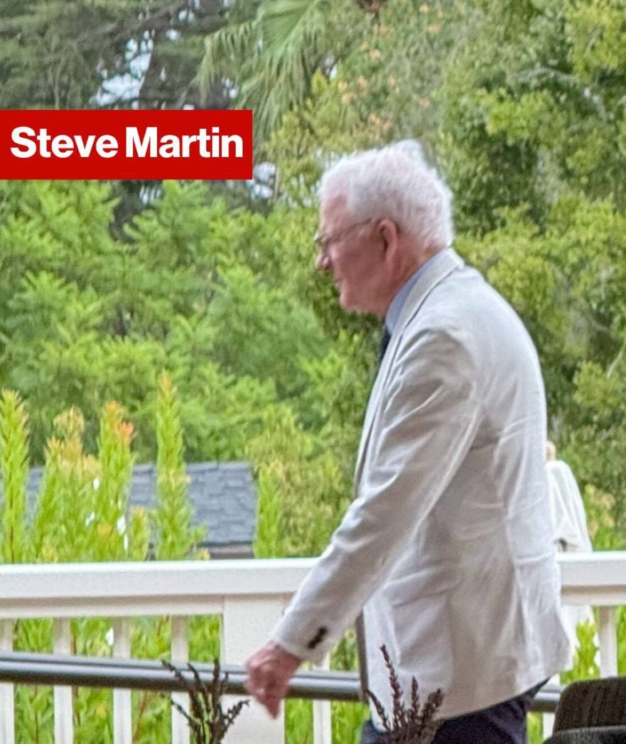 Селена Гомес поделилась фотографиями со своей свадьбы