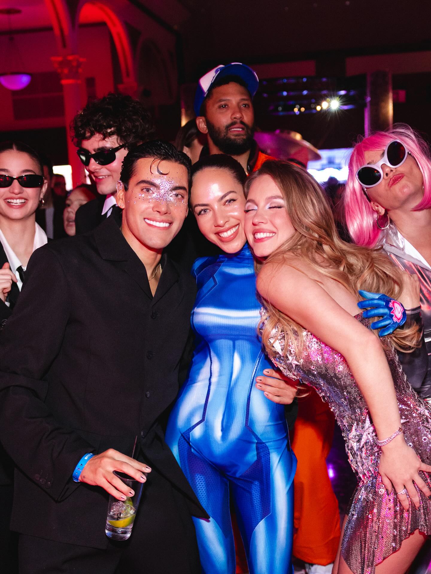 Как Сидни Суини отпраздновала день рождения и почему там не было Скутера Брауна