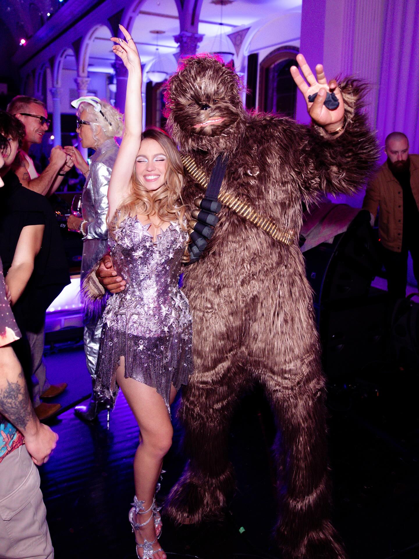 Как Сидни Суини отпраздновала день рождения и почему там не было Скутера Брауна