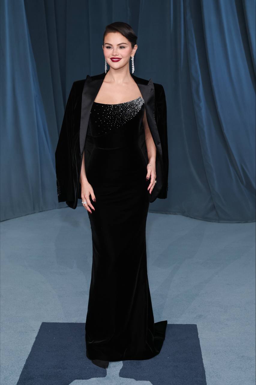 Зои Кравиц в Saint Laurent, а Деми Мур в Prada: кто еще блистал на вечере Academy Museum Gala