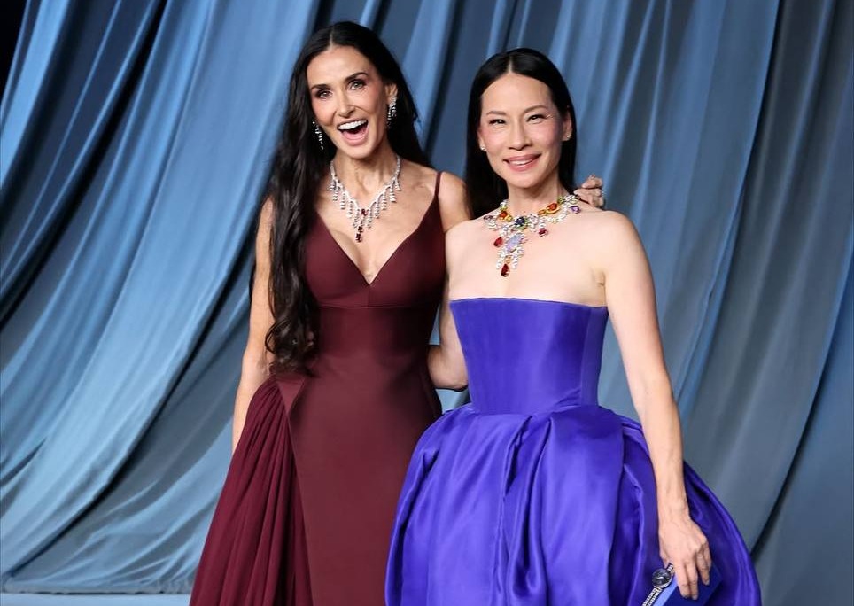 Зои Кравиц в Saint Laurent, а Деми Мур в Prada: кто еще блистал на вечере Academy Museum Gala