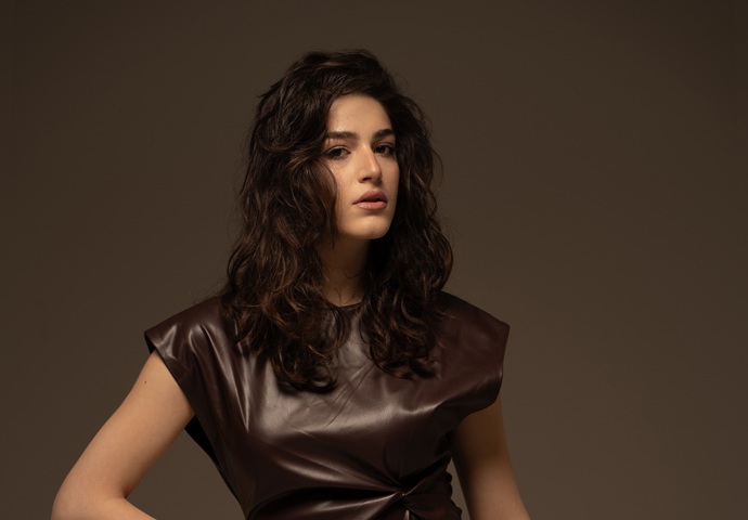 «Все хорошо» — это не просто песня о завершенной любви»: участница «ШОУАБХАЗИИ» Валерия Делба рассказала о новом релизе 