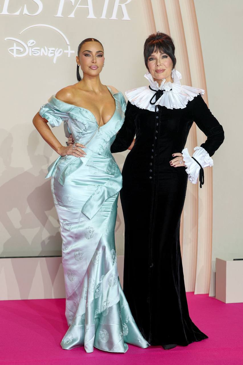 Ким Кардашьян отметила свое 45-летие на премьере в Париже Ким Кардашьян отметила свое 45-летие на премьере в Париже