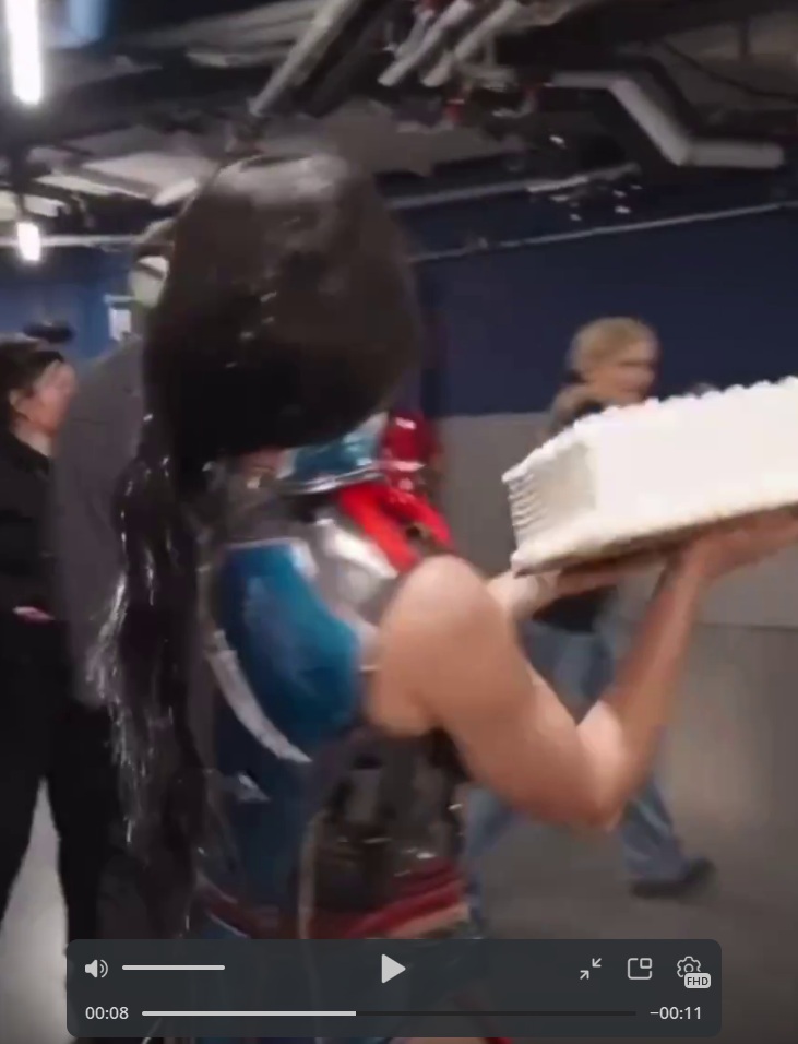 Психологические проблемы Кэти Перри продолжают давать о себе знать Психологические проблемы Кэти Перри продолжают давать о себе знать