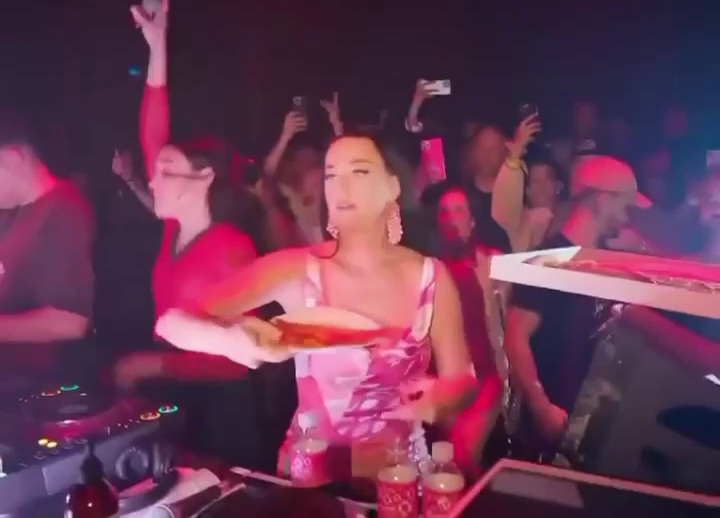 Психологические проблемы Кэти Перри продолжают давать о себе знать