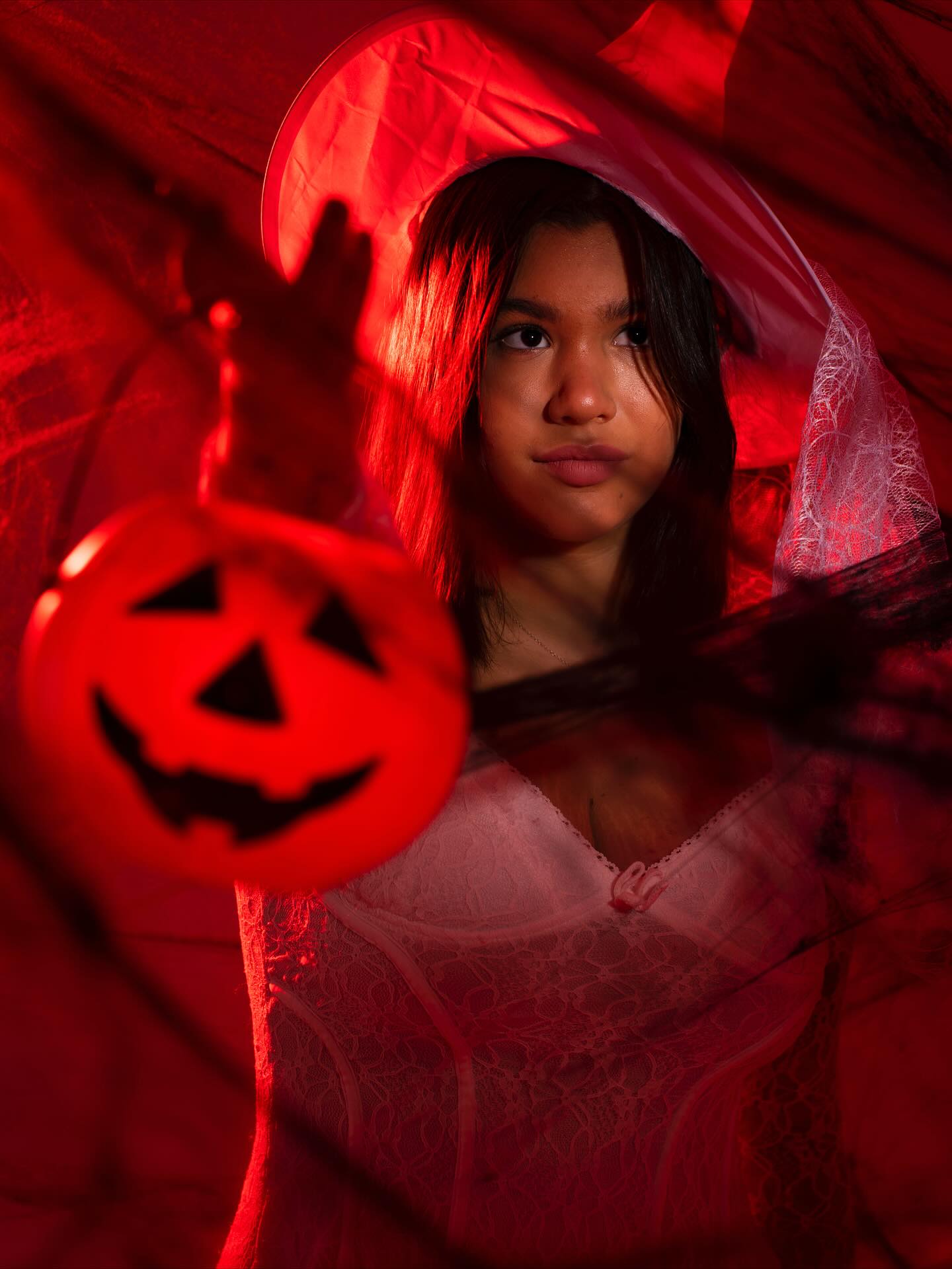 Очередной конфликт в семье Даны Борисовой: ее дочь Полина ушла жить к взрослому мужчине Очередной конфликт в семье Даны Борисовой: ее дочь Полина ушла жить к взрослому мужчине