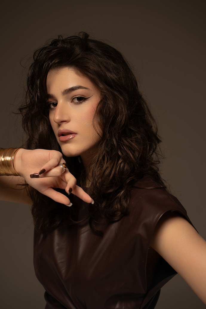 Мы искали людей, которые поют не просто ноты, а чувства: Александр Шоуа рассказал о выходе альбома "Голоса Абхазии" Мы искали людей, которые поют не просто ноты, а чувства: Александр Шоуа рассказал о выходе альбома "Голоса Абхазии"