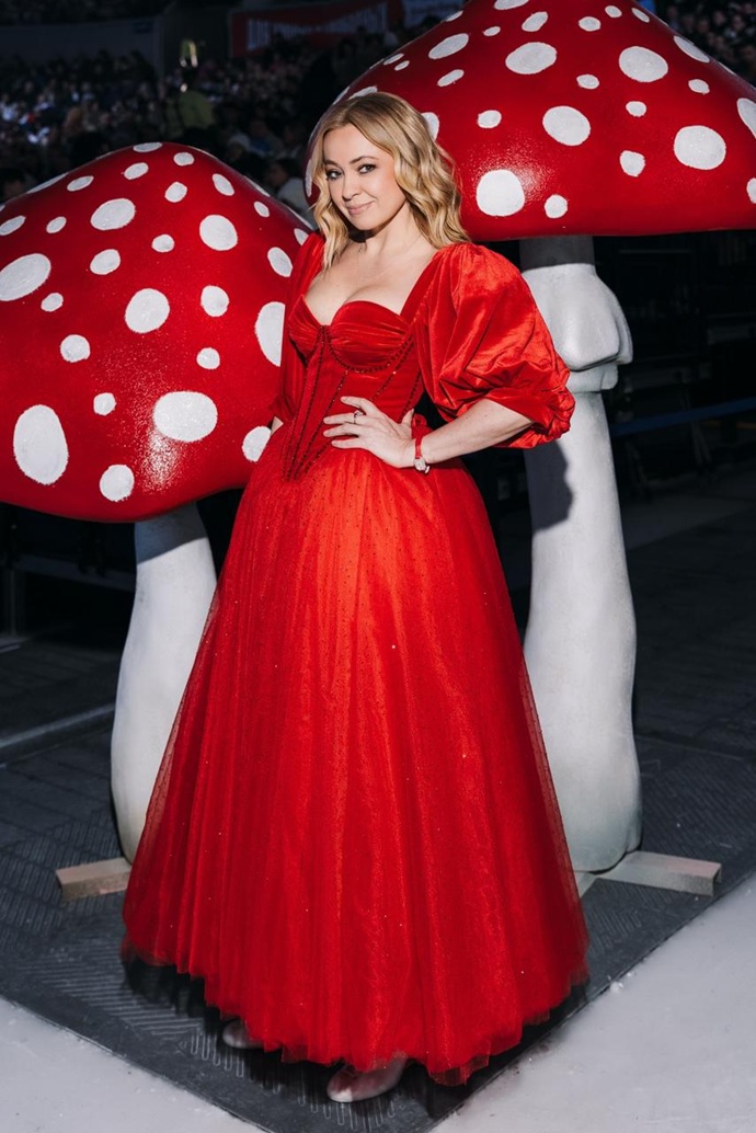 В Москве с аншлагом прошла премьера ледового шоу «Белоснежка» Евгения Плющенко и Яны Рудковской