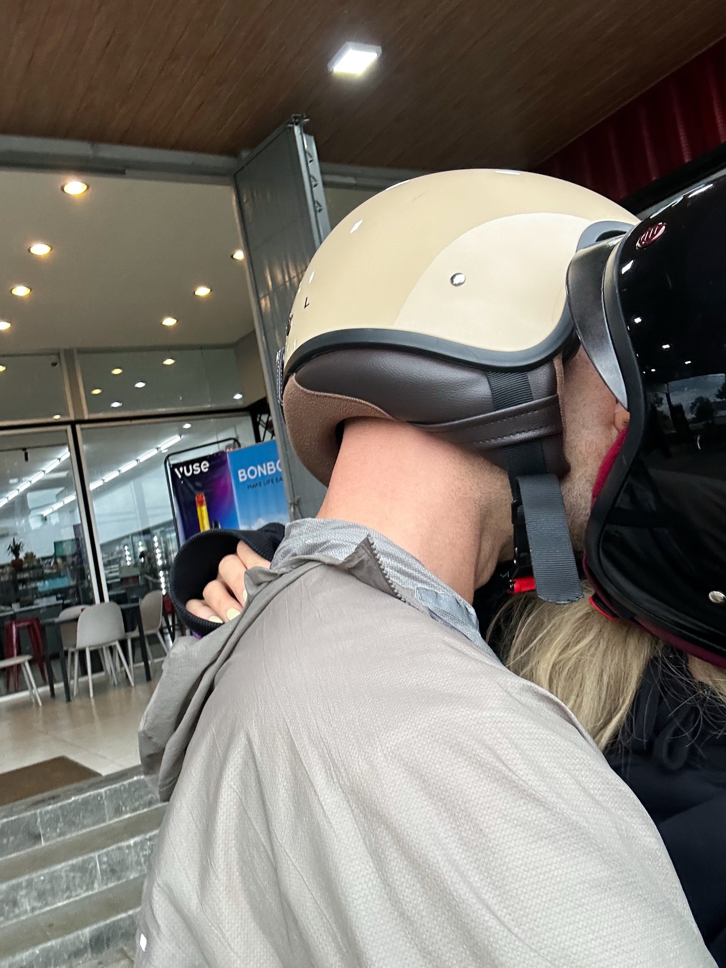 Кристина Асмус не скрывает свой новый роман, но хранит в тайне имя бойфренда Кристина Асмус не скрывает свой новый роман, но хранит в тайне имя бойфренда