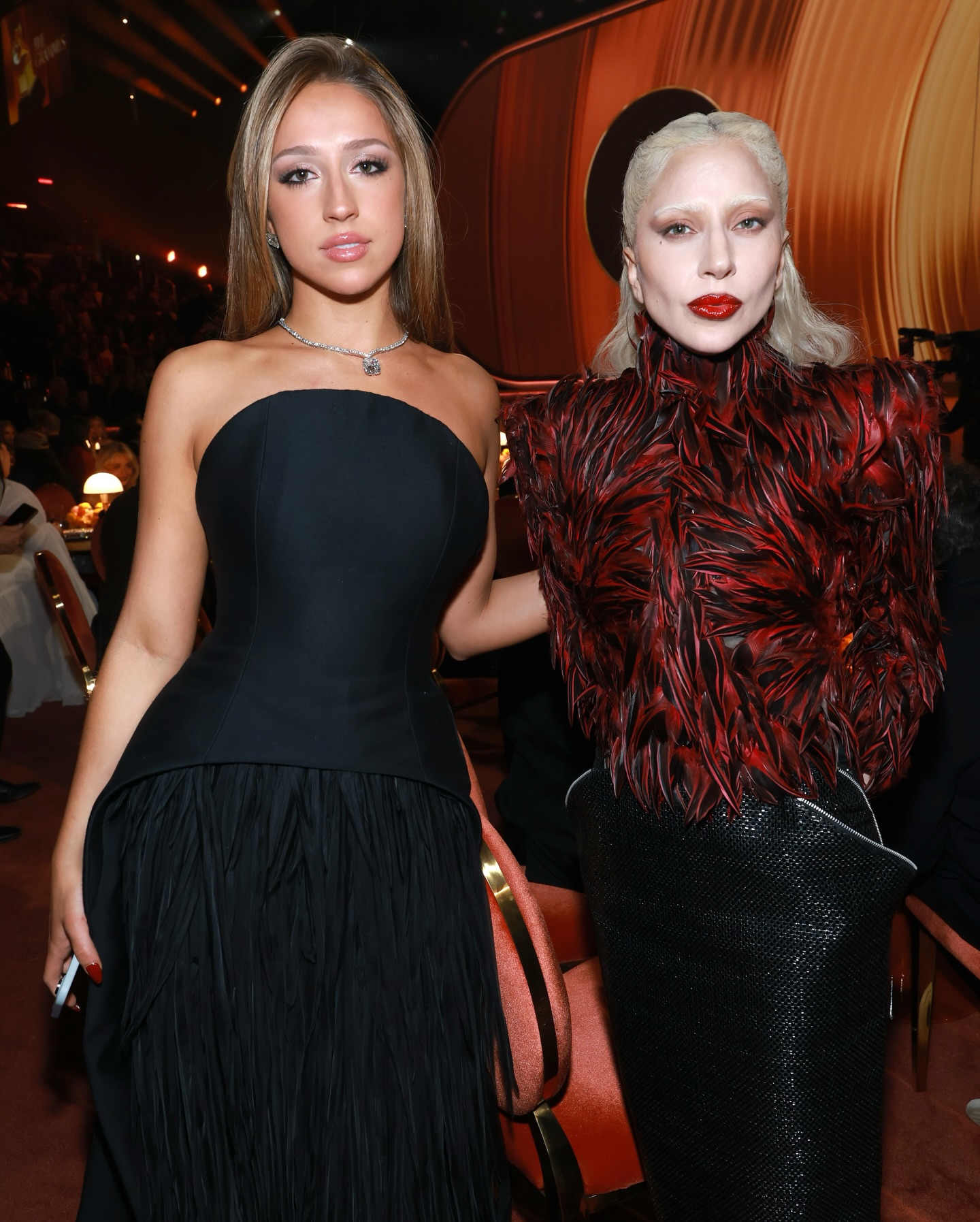 Фея Сабрина Карпантер, колдунья Леди Гага и ультра-сексуальная Чаппел Рон: лучшие фото с премии Грэмми