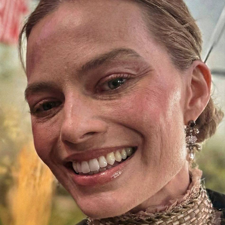 Плохая кожа лица Марго Робби стала поводом для обсуждения в сети