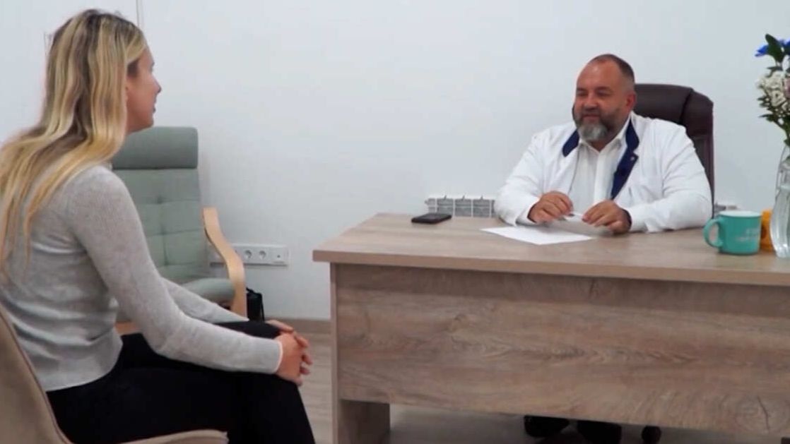 Агния Хилл против Дмитрия Раевского: как публичная благодарность сменилась обвинениями