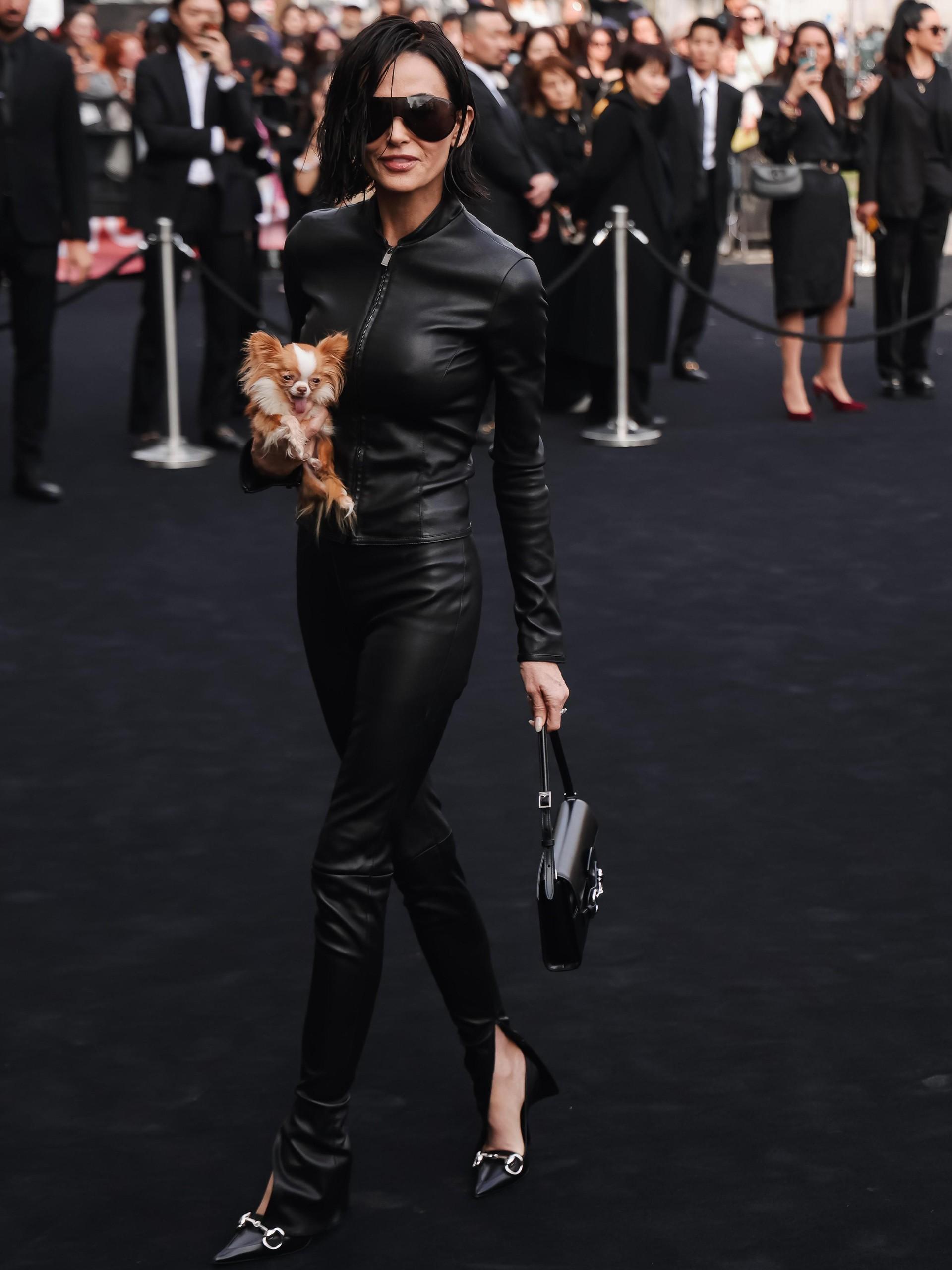 Кардинально сменившая образ Деми Мур, рисковала остаться неузнанной Кардинально сменившая образ Деми Мур, рисковала остаться неузнанной