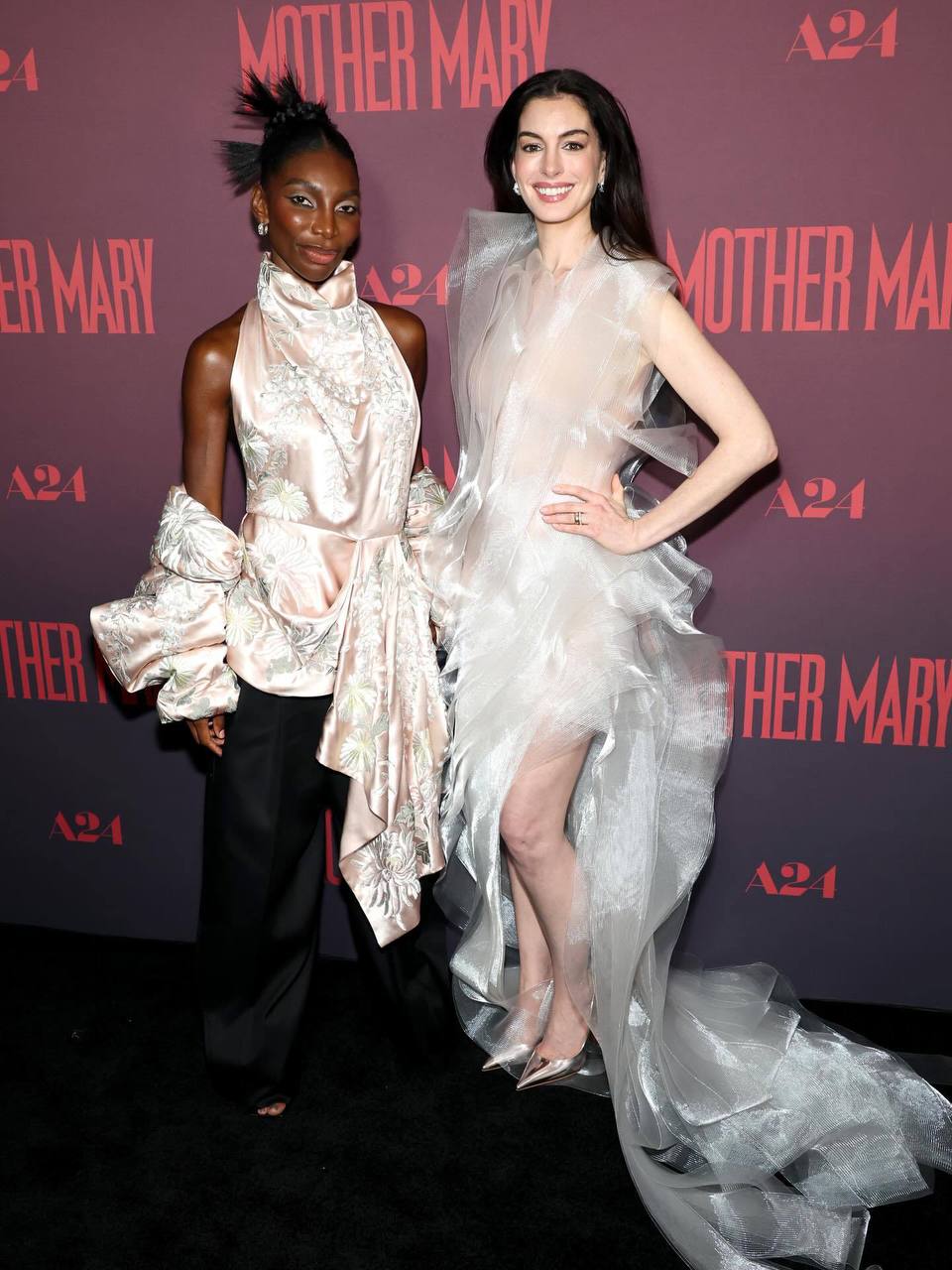 Энн Хэтэуэй покинула промо-тур «Дьявол носит Prada 2», но оно того стоило