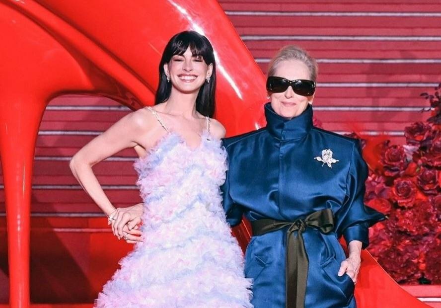 Энн Хэтэуэй покинула промо-тур «Дьявол носит Prada 2», но оно того стоило