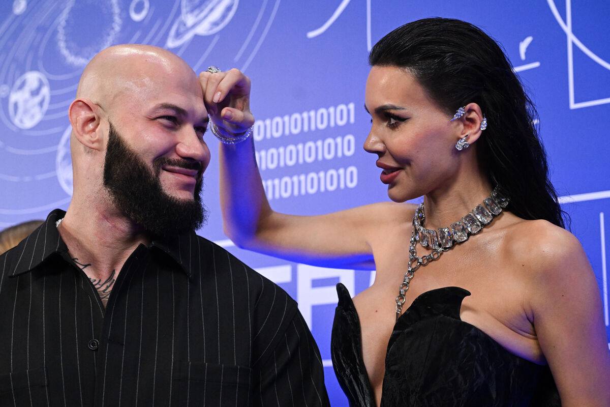 Оксана Самойлова пожаловалась на отсутствие любви