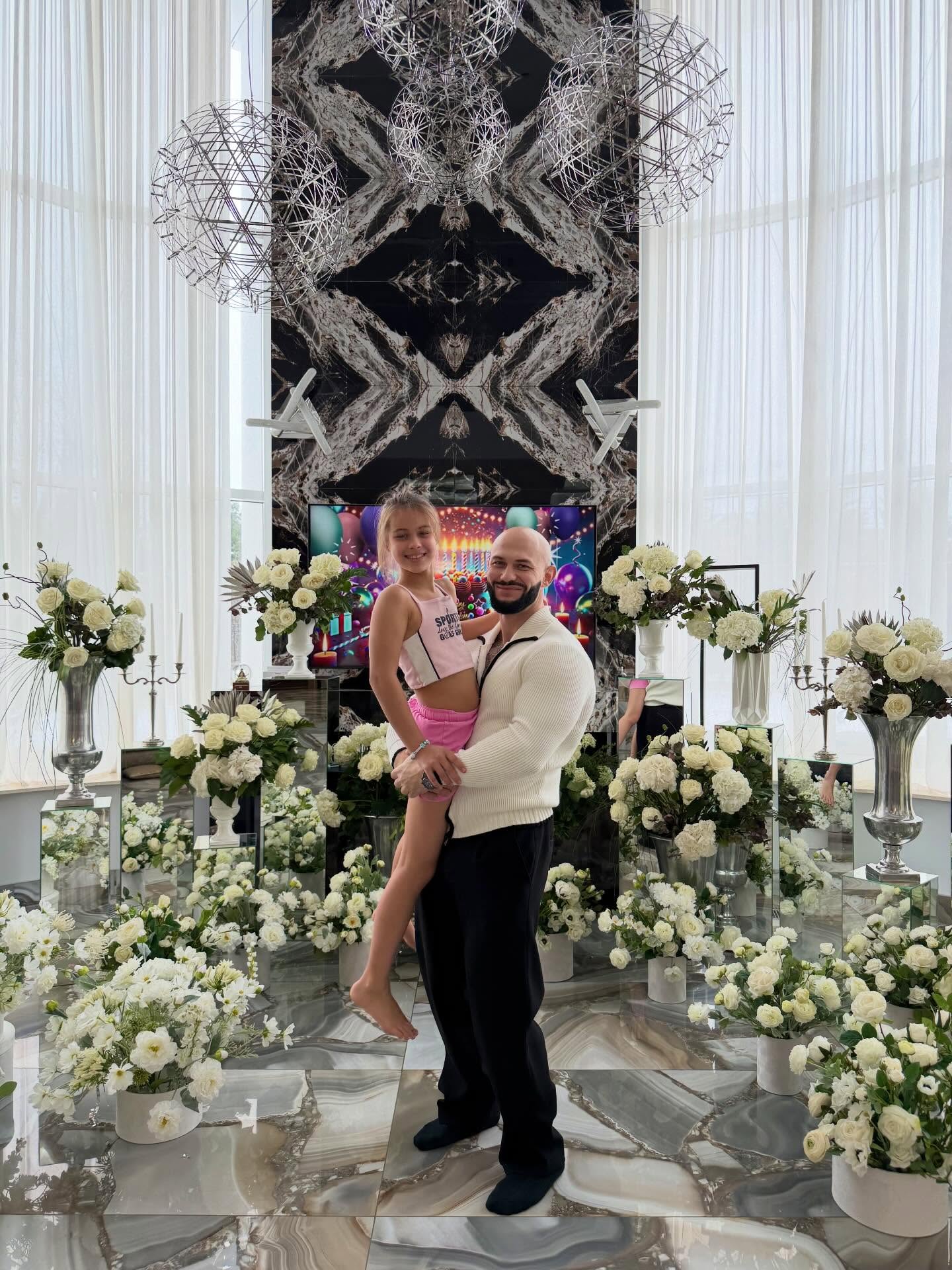 Оксана Самойлова отметила день рождения вместе с Джиганом