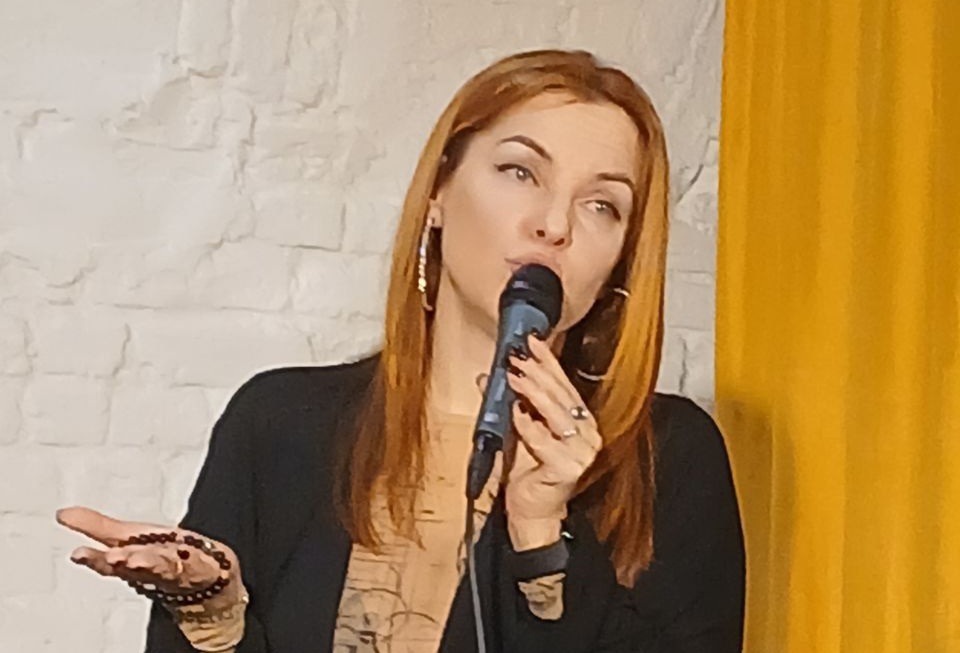 «Стиль Nirvana в прошлом»: Елизавета Петрова рассказала о своем реальном гардеробе, кризисе института брака и паломничествах. «Стиль Nirvana в прошлом»: Елизавета Петрова рассказала о своем реальном гардеробе, кризисе института брака и паломничествах.